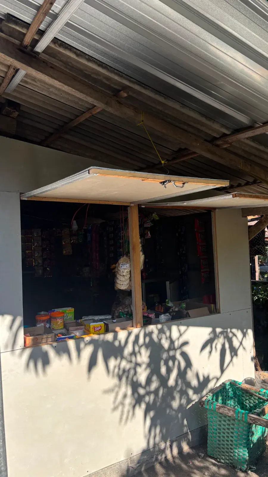 Warung Kelontong Mas Ari