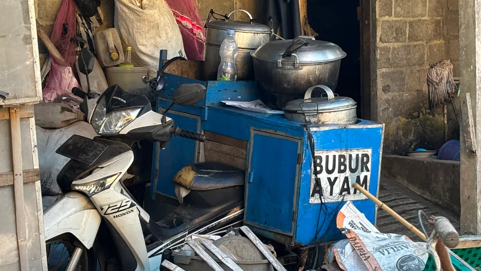 Bubur Ayam Terpesona Pak Husen